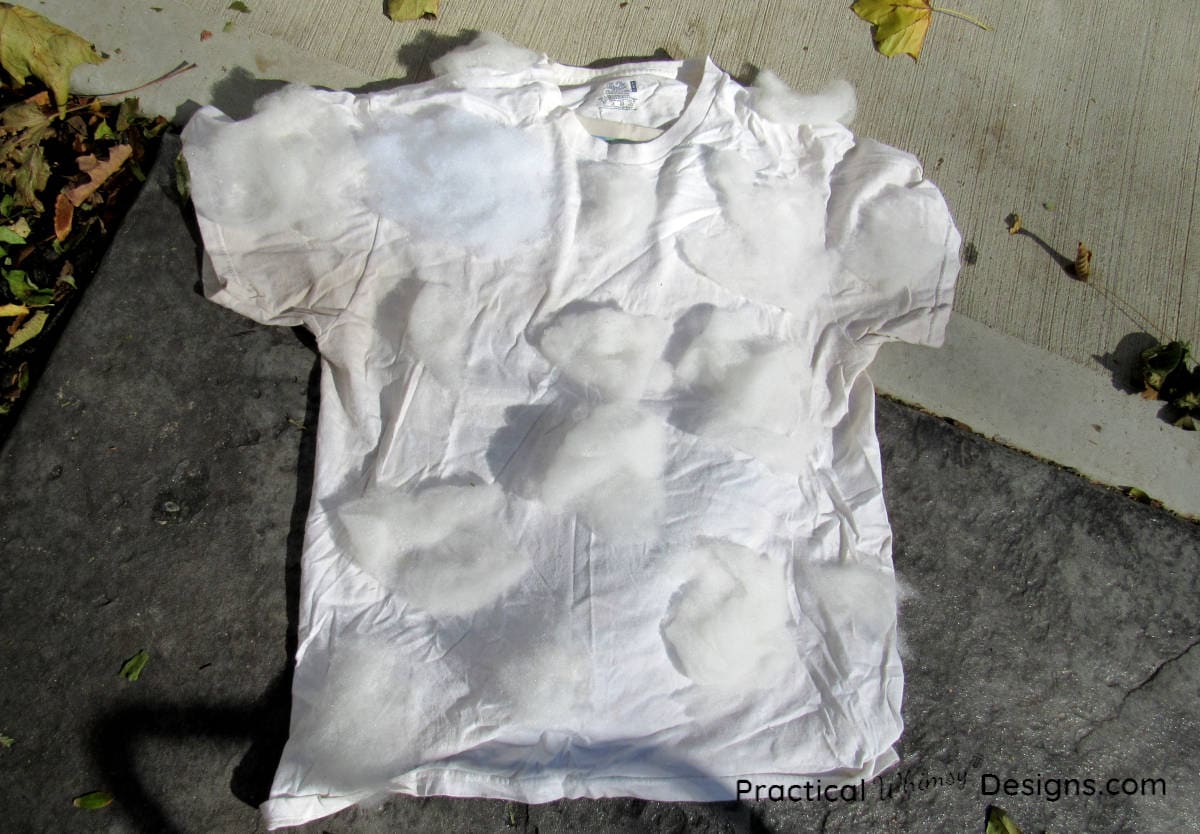 Shirt with dust clumps
