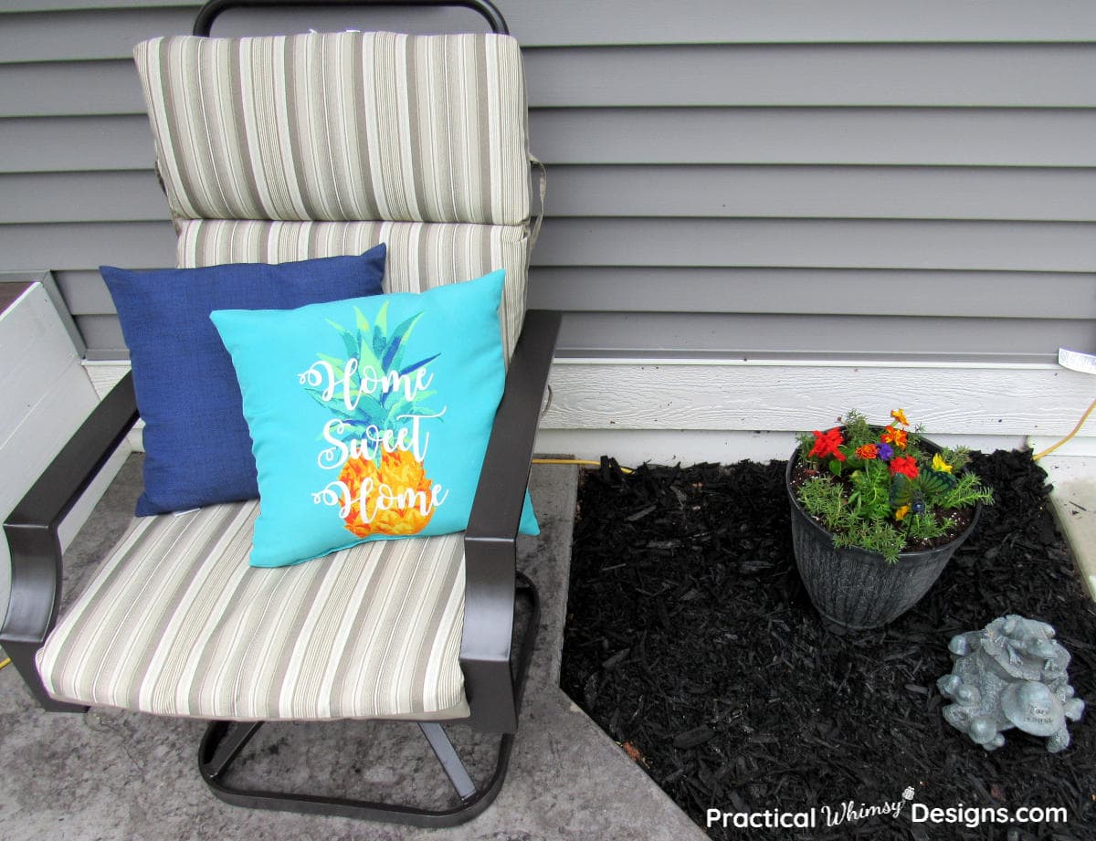 How to Refinish Metal Patio Furniture