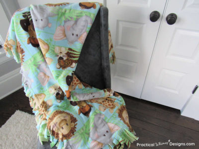 How to make a fleece blanket