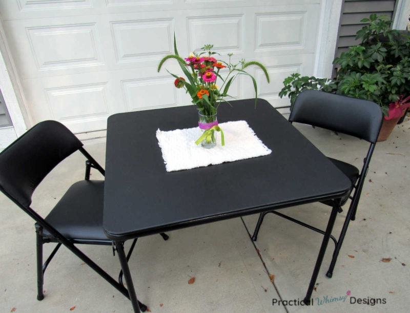How to refinish a folding table: card table and chairs with flowers on table