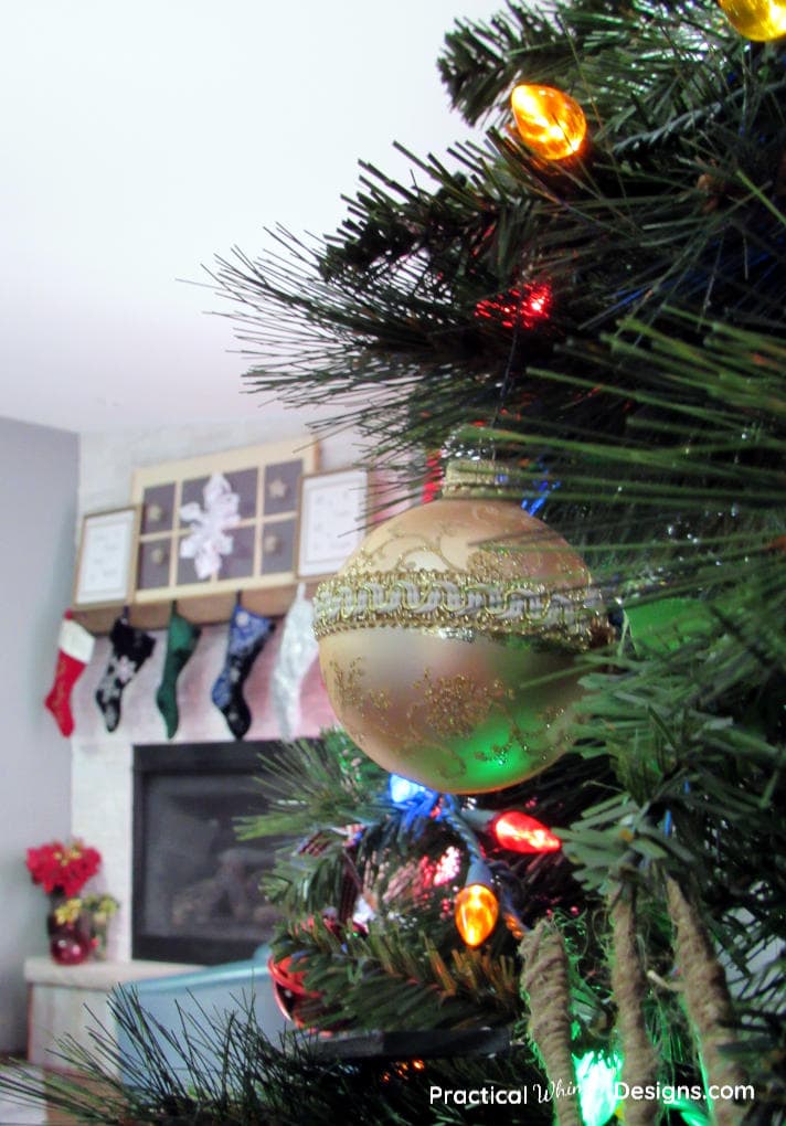 Christmas ornament with tree