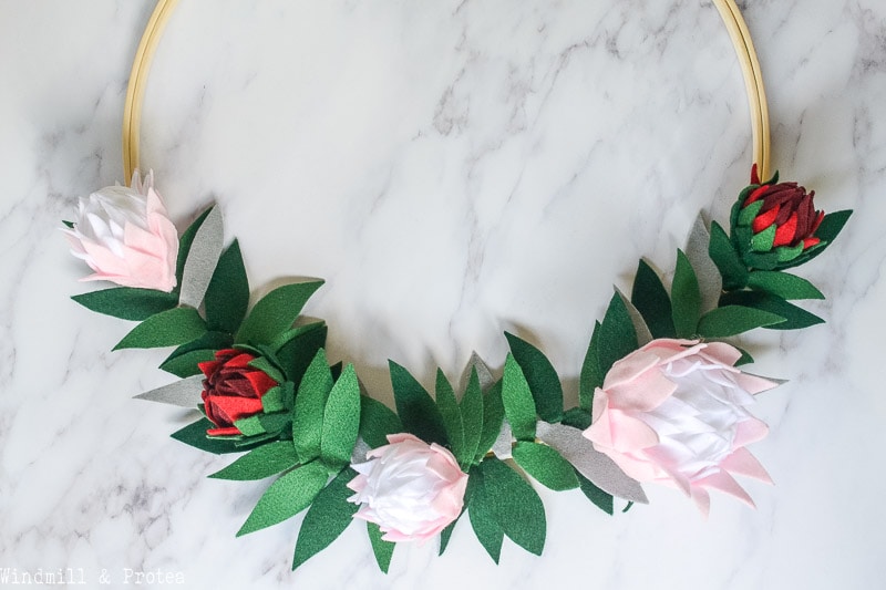 DIY felt protea wreath