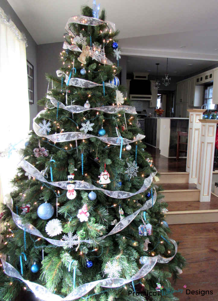 Winter wonderland tree with winter ornaments
