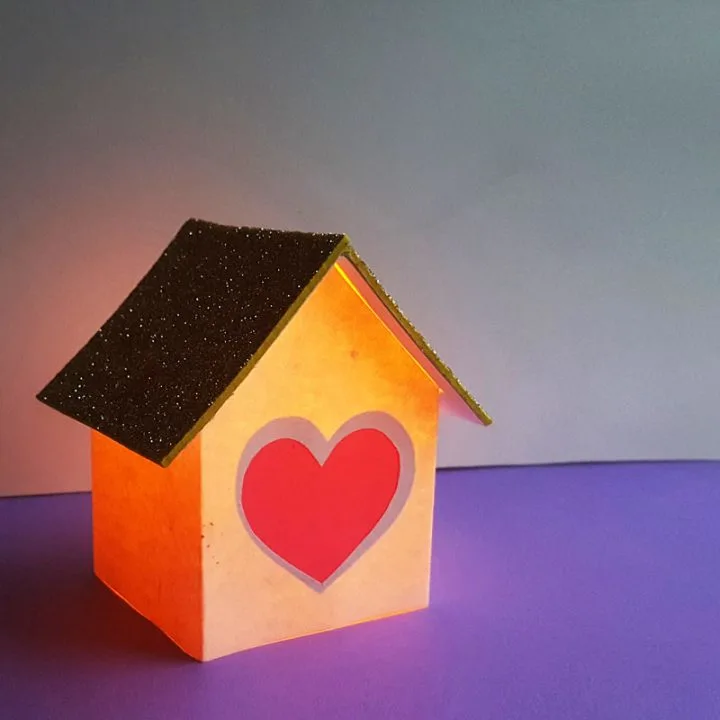 Valentines house paper lantern 